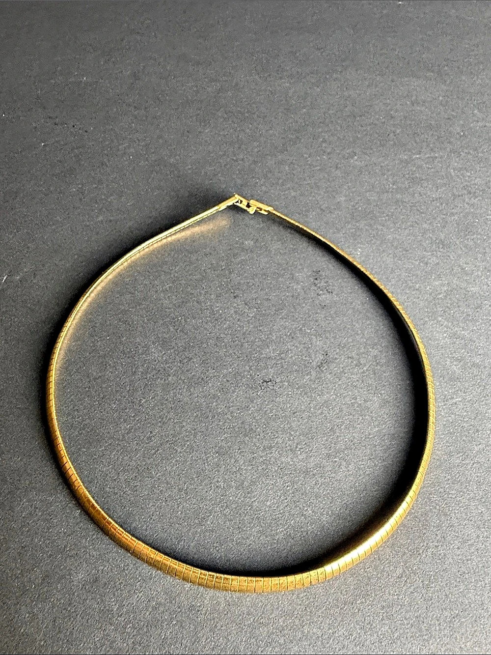 Avon Vintage Gold Tone Omega Chain Choker Necklace